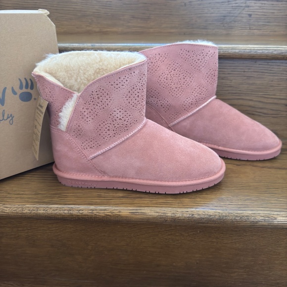 BearPaw Brynlee Dusty Rose Pink Suede Boots 9 NWT - Picture 1 of 7